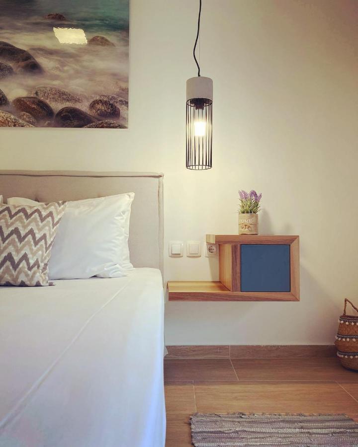 Guesthouse Mouses กาลาวริตา ภายนอก รูปภาพ